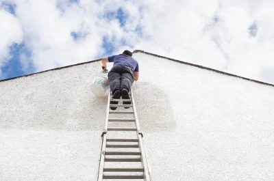 Peinture extérieure à Écrille — façades et ravalement